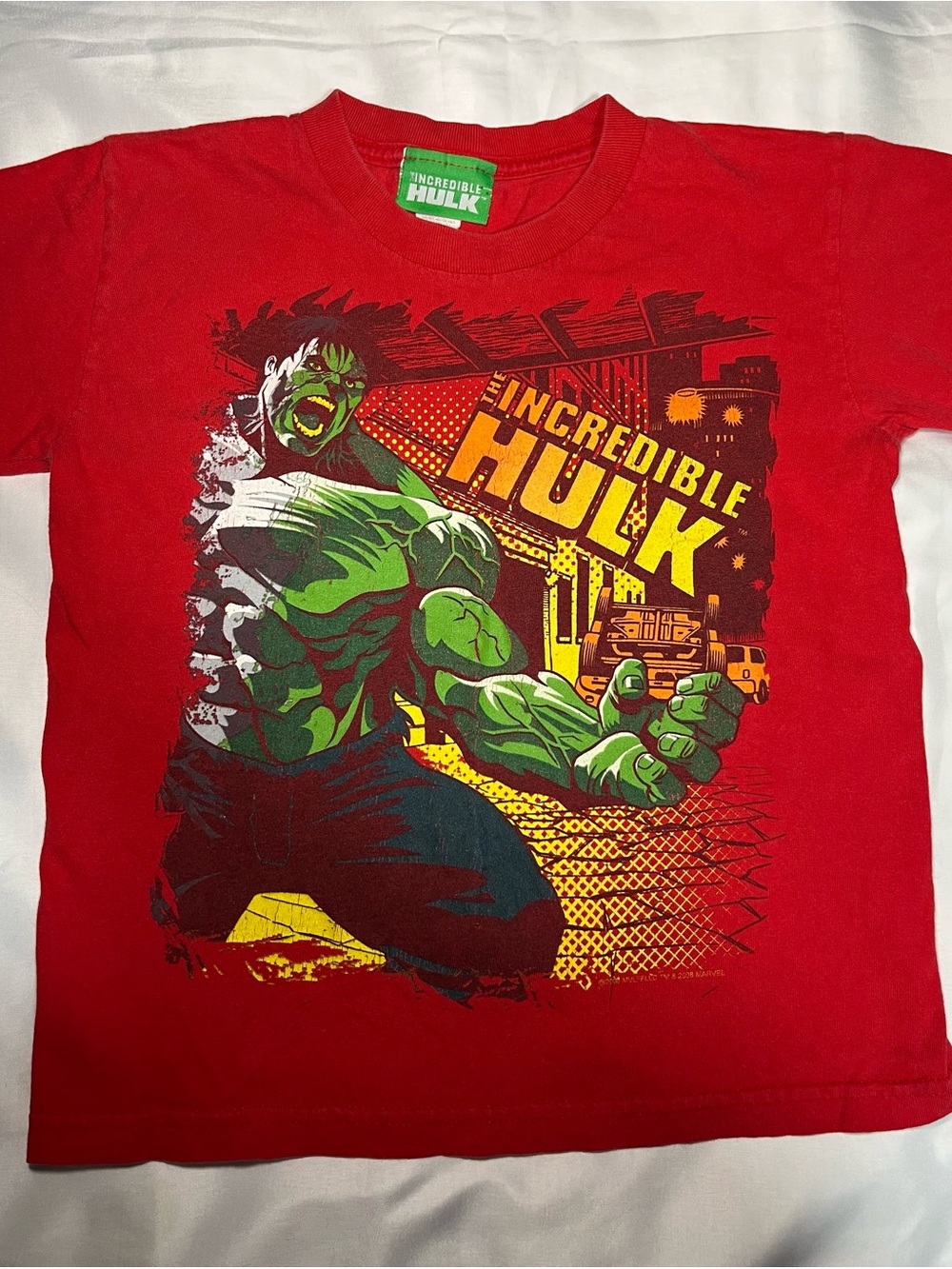 2008 Incredible Hulk Marvel Comics Kids Red Graphic T Shirt Size M 8 Vintage Tee